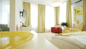 Гостиница Hotel am Nyikospark  Нойзидль-Ам-Зе